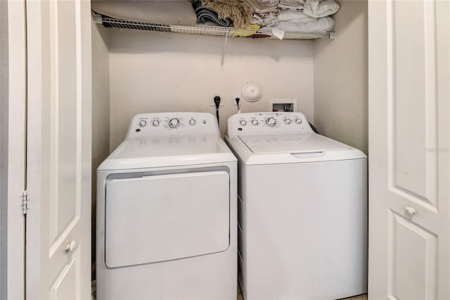 21115 NW 14th Pl Unit 2, Miami, FL 33169 - laundry area featuring washing machine and clothes dryer