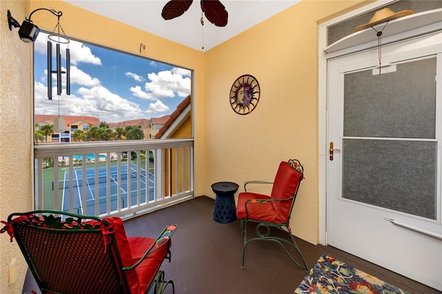 10764 70th Ave Unit 5302, Seminole, FL 33772 - sunroom with a textured wall