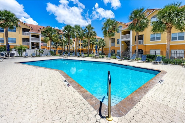 10764 70th Ave Unit 5302, Seminole, FL 33772 - community pool with a patio