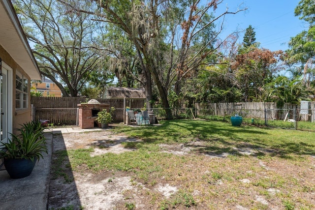 314 Bath St, Tarpon Springs, FL 34689 - view of yard