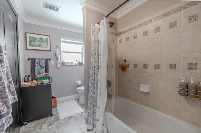 bathroom featuring toilet, ornamental molding, baseboards, and shower / tub combo with curtain
