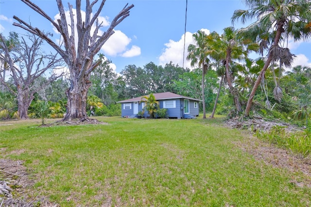 2112 33rd St SE, Ruskin, FL 33570 - view of green lawn