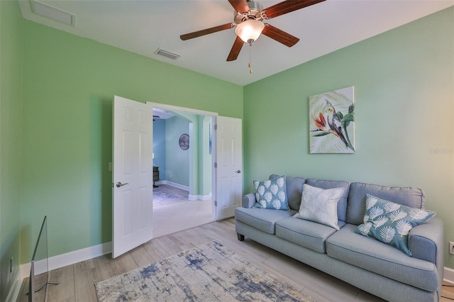 724 Chipper Dr, Sun City Center, FL 33573 - photo 30
