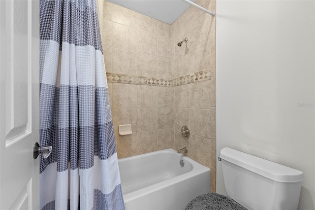 4515 W Leona St, Tampa, FL 33629 - full bathroom featuring shower / bath combo with shower curtain and toilet