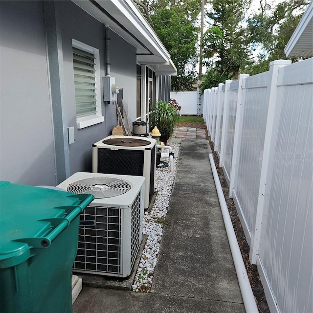 1663 Cambridge Dr, Clearwater, FL 33756 - photo 24