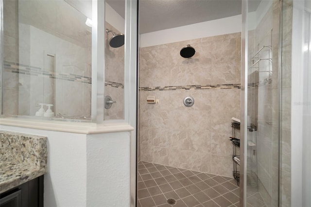 11550 Lake Lucaya Dr, Riverview, FL 33579 - full bathroom with tiled shower and vanity