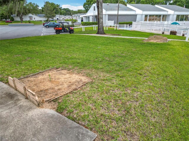 3328 S Whitechappel Pt, Inverness, FL 34452 - view of yard with a residential view