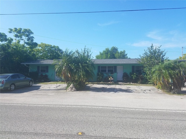view of front of house