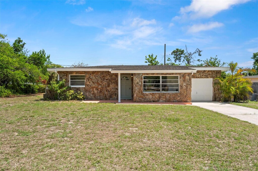 5302 44th Ave N, Saint Petersburg, FL 33710 - photo 1