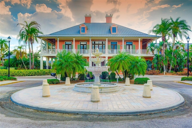 view of building exterior