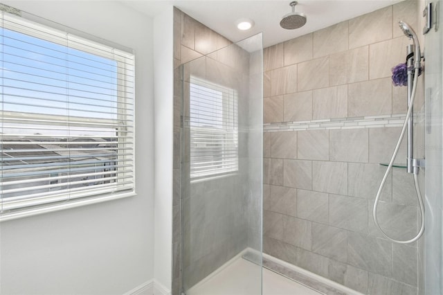 4950 Chase Ct, Saint Cloud, FL 34772 - bathroom with tiled shower