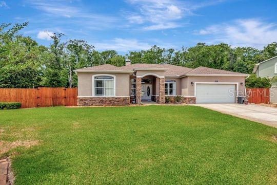 10305 Worthy Lamb Way, New Port Richey, FL 34654 - photo 4