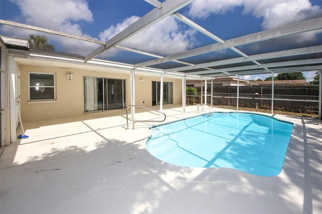 9816 Crofton Ln, Port Richey, FL 34668 - view of pool with fence, a patio, and glass enclosure