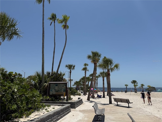 764 W Bayshore Dr, Tarpon Springs, FL 34689 - view of property's community featuring a water view