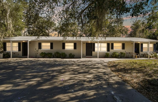 404 Jackson St, Wildwood, FL 34785 - photo 1