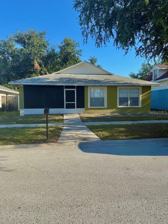 10411 Summerview Cir, Riverview, FL 33578 - single story home with a sunroom