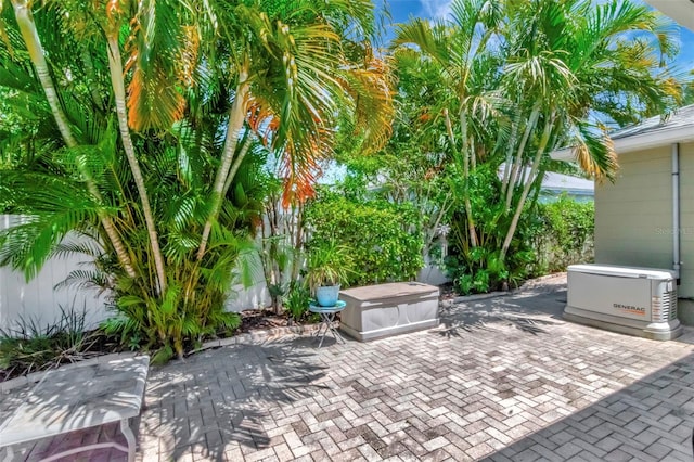 4125 W Obispo St, Tampa, FL 33629 - view of patio featuring a jacuzzi and fence