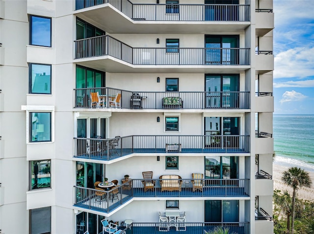 1600 Gulf Blvd Unit 514, Clearwater Beach, FL 33767 - view of apartment building / complex featuring view of water and beach