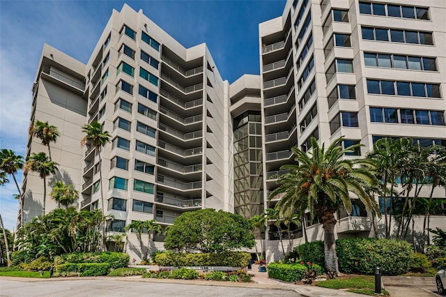 1600 Gulf Blvd Unit 514, Clearwater Beach, FL 33767 - view of apartment building / complex