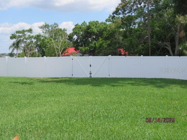 206 Samantha Ave, Auburndale, FL 33823 - view of yard