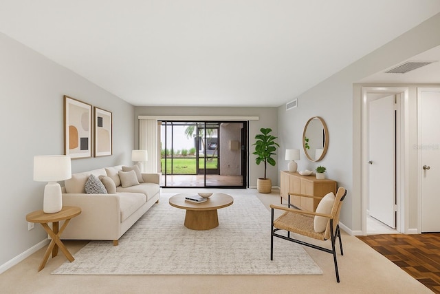 4006 Cypress Ln Unit 4006, Tampa, FL 33618 - living room with baseboards