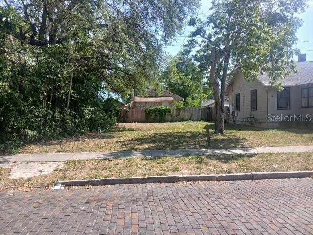 930 James Ave S, Saint Petersburg, FL 33705 - photo 1