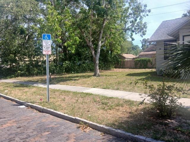930 James Ave S, Saint Petersburg, FL 33705 - photo 3