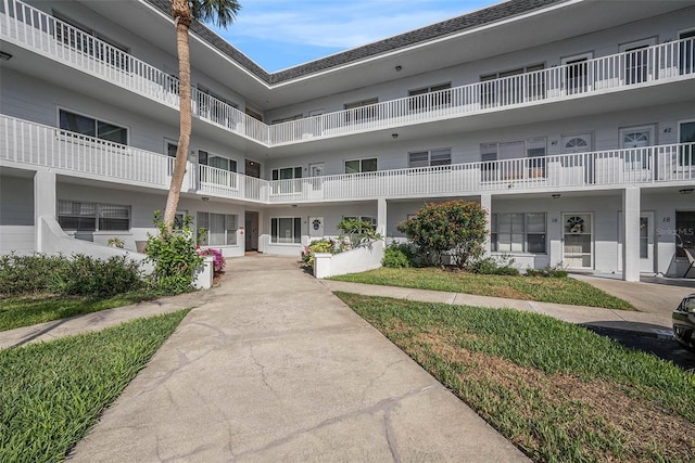 2002 Australia Way E Unit 66, Clearwater, FL 33763 - view of apartment building / complex