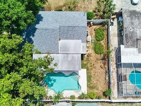 9802 N Oregon Ave, Tampa, FL 33612 - view of subject property with a pool area