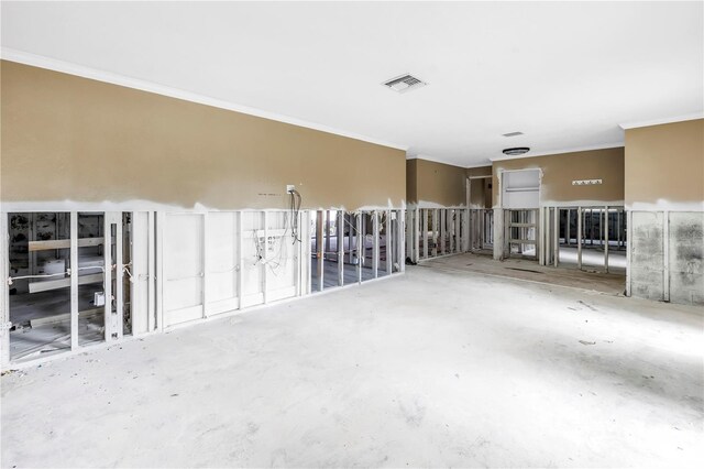 5215 Denver St NE, Saint Petersburg, FL 33703 - spare room featuring ornamental molding