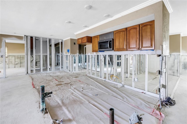 5215 Denver St NE, Saint Petersburg, FL 33703 - interior space featuring crown molding