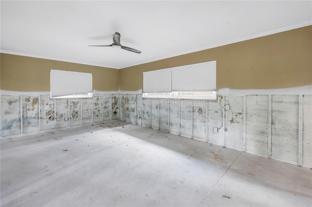 5215 Denver St NE, Saint Petersburg, FL 33703 - garage with ceiling fan