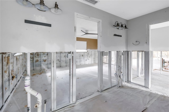5215 Denver St NE, Saint Petersburg, FL 33703 - miscellaneous room with a ceiling fan