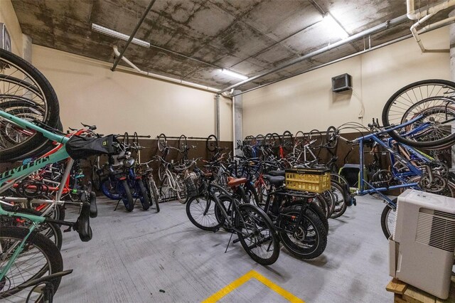 200 4th Ave S Unit 220, Saint Petersburg, FL 33701 - garage with bike storage
