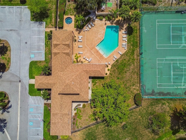 3520 51st Ave W, Bradenton, FL 34210 - bird's eye view of a pool