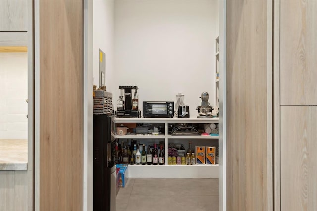 2902 S Beach Dr, Tampa, FL 33629 - view of storage area