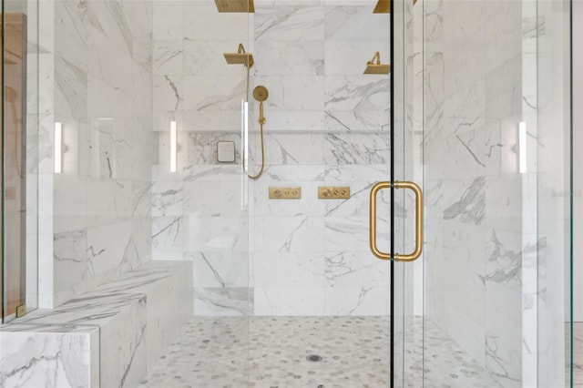 2902 S Beach Dr, Tampa, FL 33629 - bathroom featuring a marble finish shower