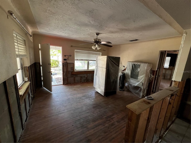 9025 1st St NE, Saint Petersburg, FL 33702 - photo 5