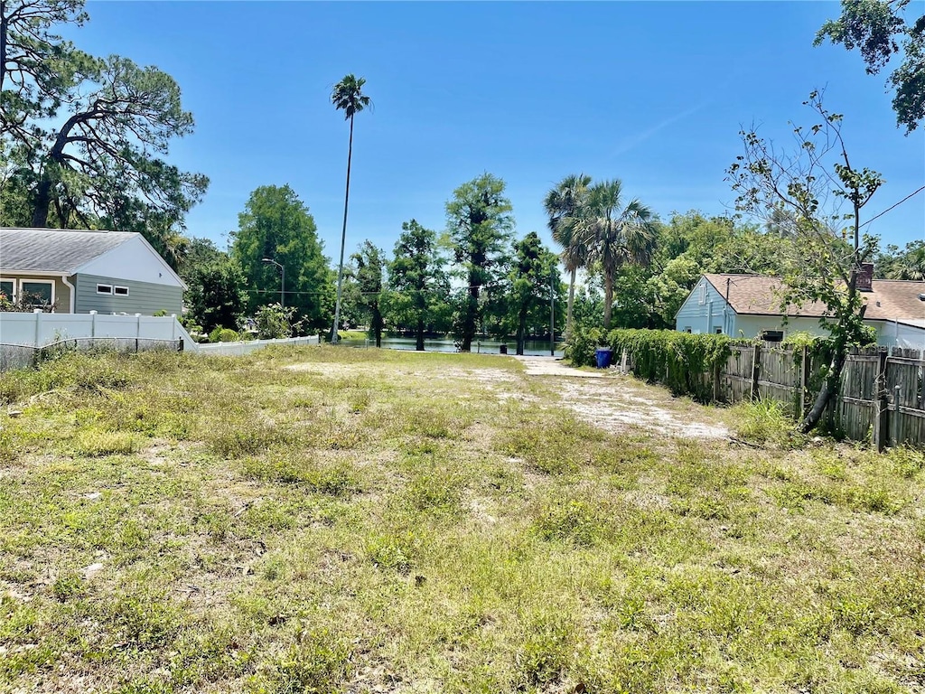460 Hibiscus Ln N, Dunedin, FL 34698