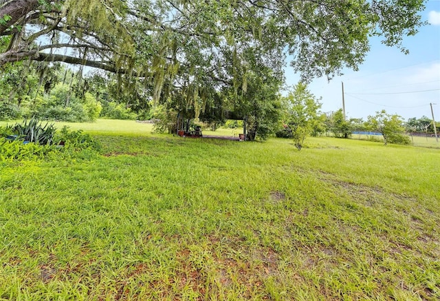 9635 Joe Ebert Rd, Seffner, FL 33584 - photo 3
