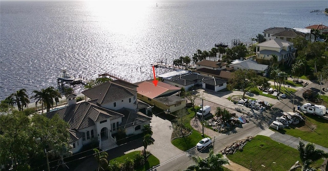 3227 Bayshore Blvd NE, Saint Petersburg, FL 33703 - aerial view of property and surrounding area with a large body of water and nearby suburban area