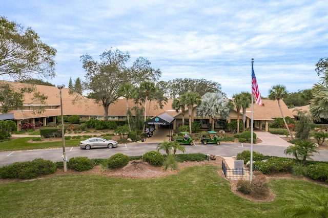 1065 Tartan Dr Unit C, Palm Harbor, FL 34684 - view of grassy yard
