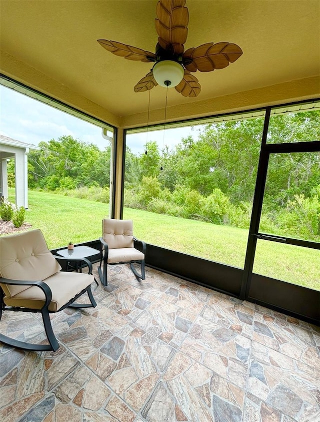 18292 Hunters Meadow Walk, Land O Lakes, FL 34638 - photo 3
