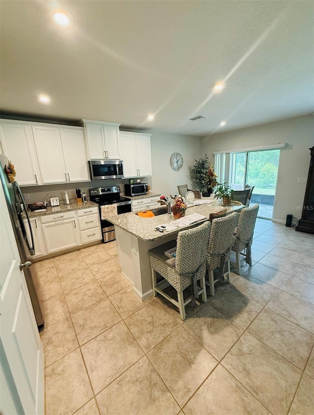 18292 Hunters Meadow Walk, Land O Lakes, FL 34638 - photo 4