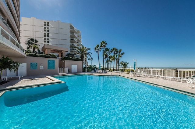 1340 Gulf Blvd Unit 16A, Clearwater Beach, FL 33767 - community pool with a patio