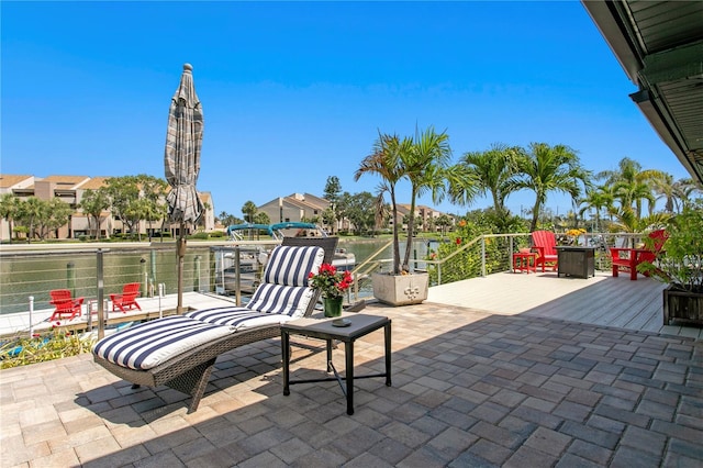 2817 Seabreeze Dr S, Gulfport, FL 33707 - view of patio