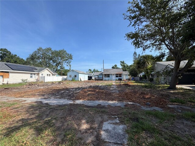 4419 Burlington Ave N, Saint Petersburg, FL 33713 - view of yard featuring fence