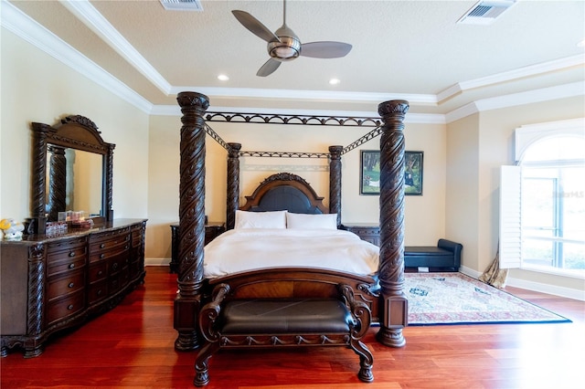 15101 Kestrelglen Way, Lithia, FL 33547 - bedroom with wood finished floors, baseboards, crown molding, recessed lighting, and a ceiling fan