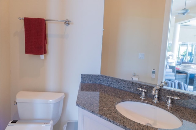 15101 Kestrelglen Way, Lithia, FL 33547 - half bath featuring toilet and vanity