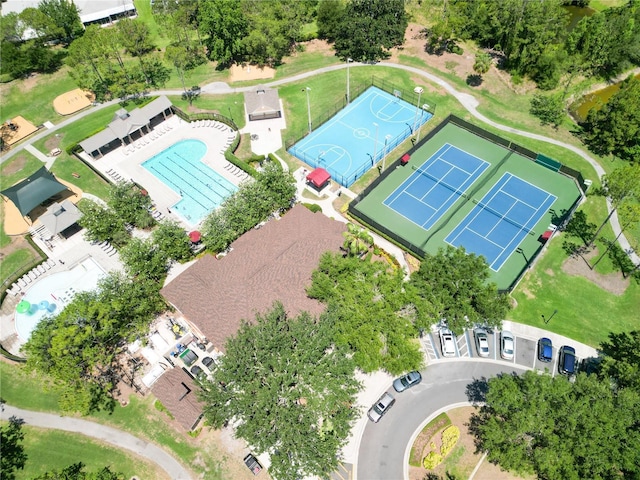 15101 Kestrelglen Way, Lithia, FL 33547 - bird's eye view of a pool
